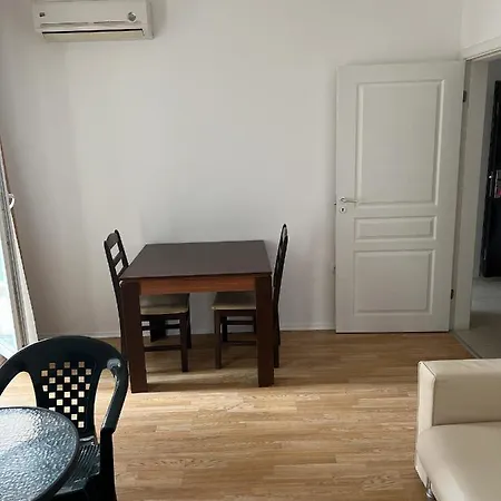 Romance Marine 2 Bedroom Private Apartament Appartamento